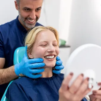 İmplantların Estetik Sonuçları